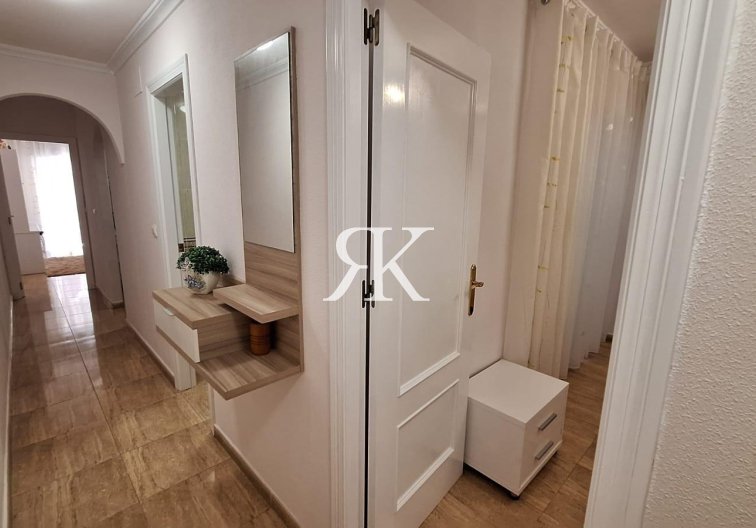 Wohnung - Wiederverkauf - Torrevieja - Playa del Cura