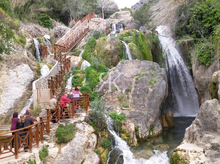 Las Fuentes del Algar: Un Tesoro Natural en Alicante, España