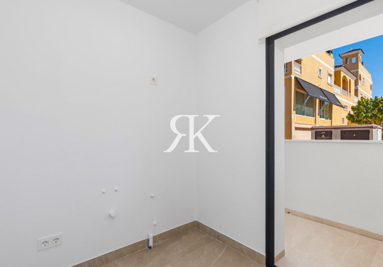 New Build - Ground floor apartment - Benijofar - Pueblo