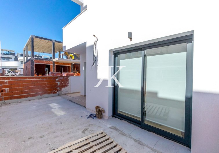 New Build - Top floor bungalow - Torrevieja - Los Balcones 