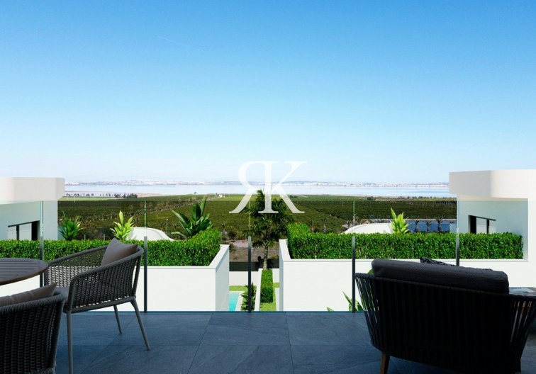 Neubau - Bungalow im obersten Stockwerk - Torrevieja - Lago Jardín II