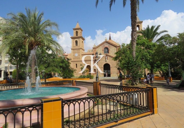 Neubau - Bungalow im obersten Stockwerk - Torrevieja - Lago Jardín II