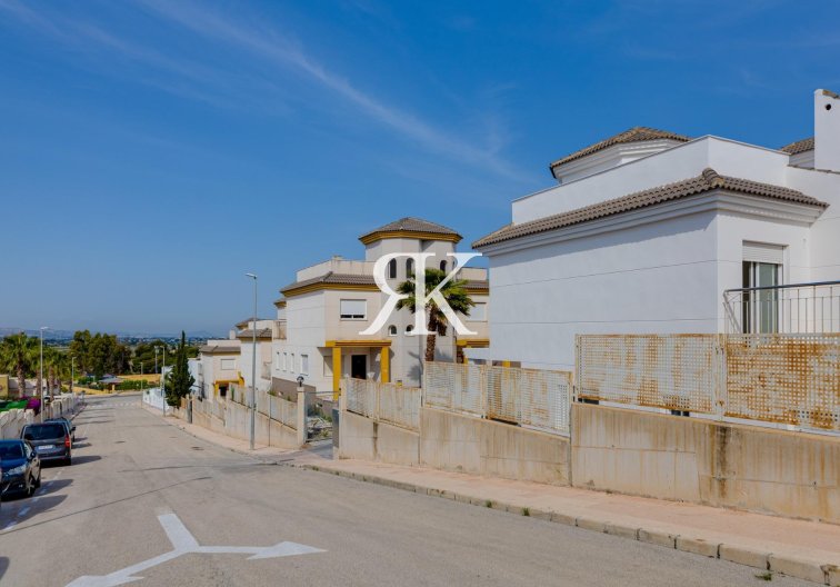 New Build - villa - San Fulgencio - El Oasis