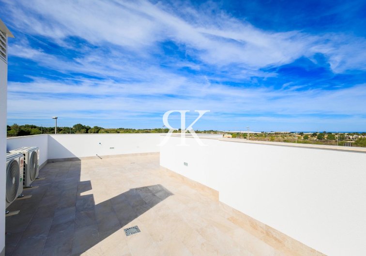 Neubau - villa - Pilar de la Horadada - Lo Romero Golf