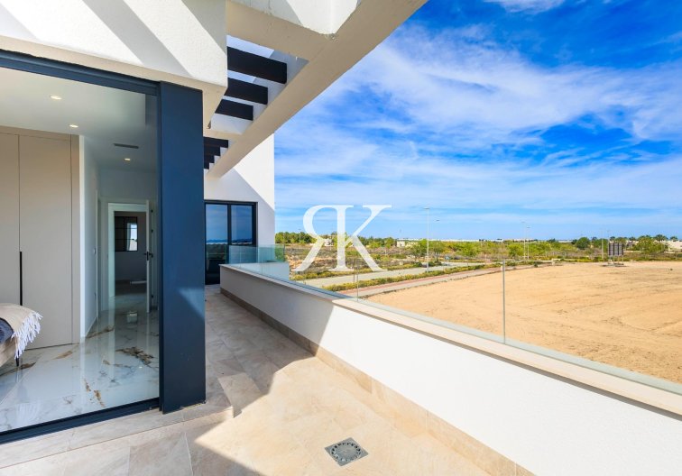 Neubau - villa - Pilar de la Horadada - Lo Romero Golf