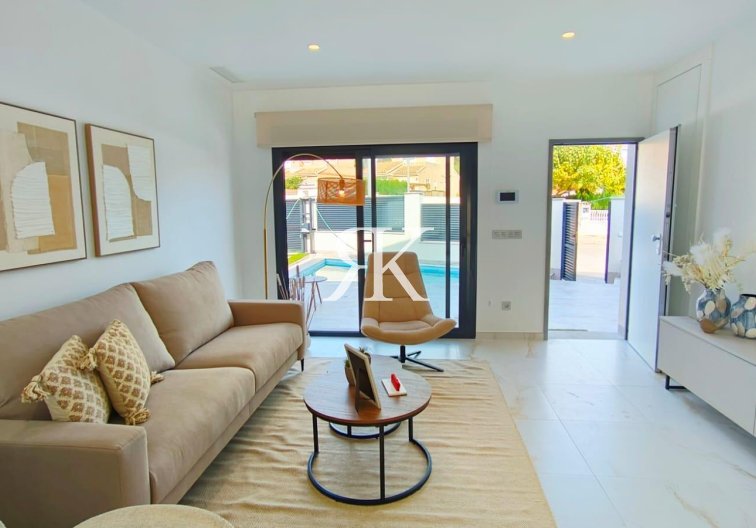 Neubau - villa - Pilar de la Horadada - Pinar de Campoverde