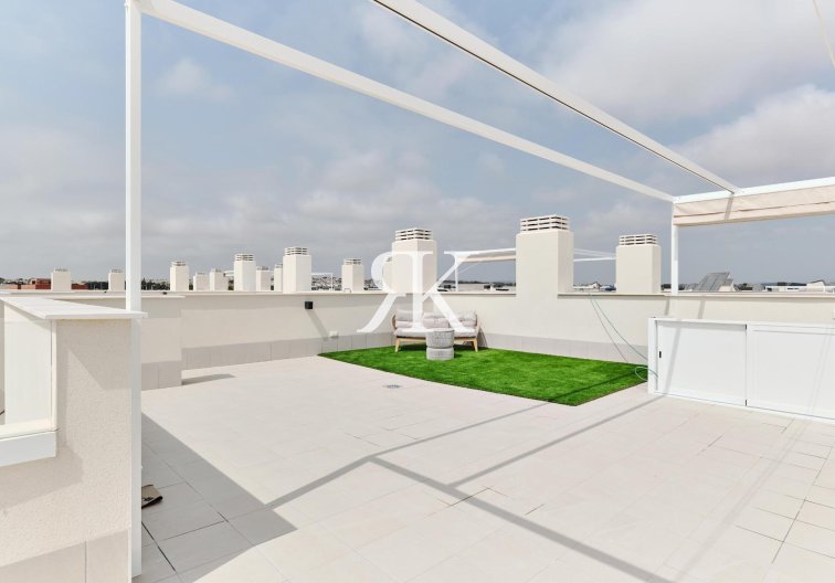 New Build - Top floor bungalow - Torrevieja - Villa Amalia