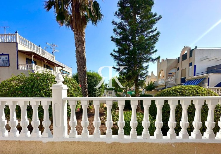 Wiederverkauf - town house - Torrevieja - Carrefour