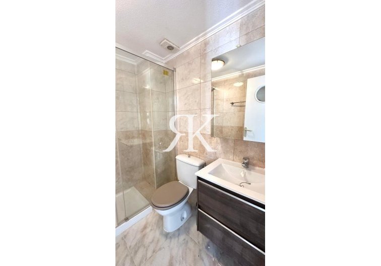 Wiederverkauf - town house - Torrevieja - Carrefour