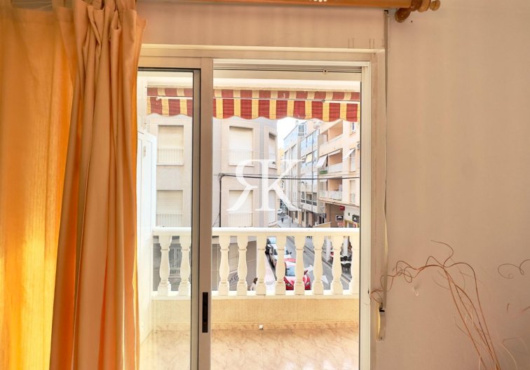 Wiederverkauf - Wohnung - Torrevieja - Centro