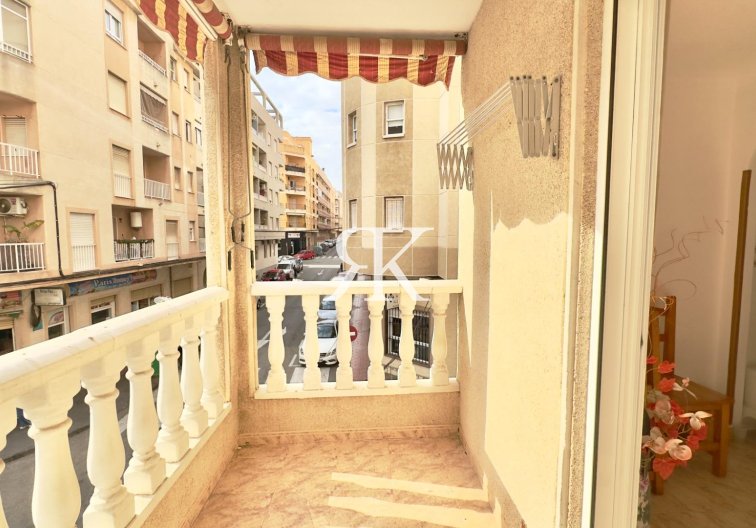Wiederverkauf - Wohnung - Torrevieja - Centro