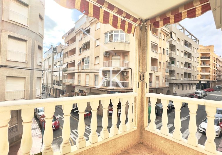 Wiederverkauf - Wohnung - Torrevieja - Centro