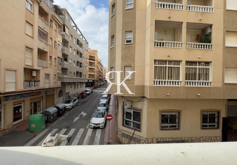 Wiederverkauf - Wohnung - Torrevieja - Centro