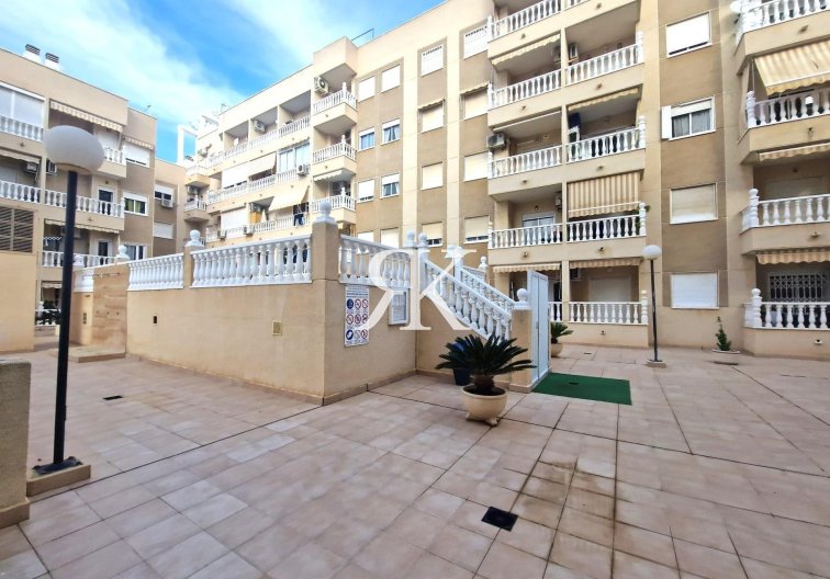 Herverkoop - Appartement - Torrevieja - Playa del Cura