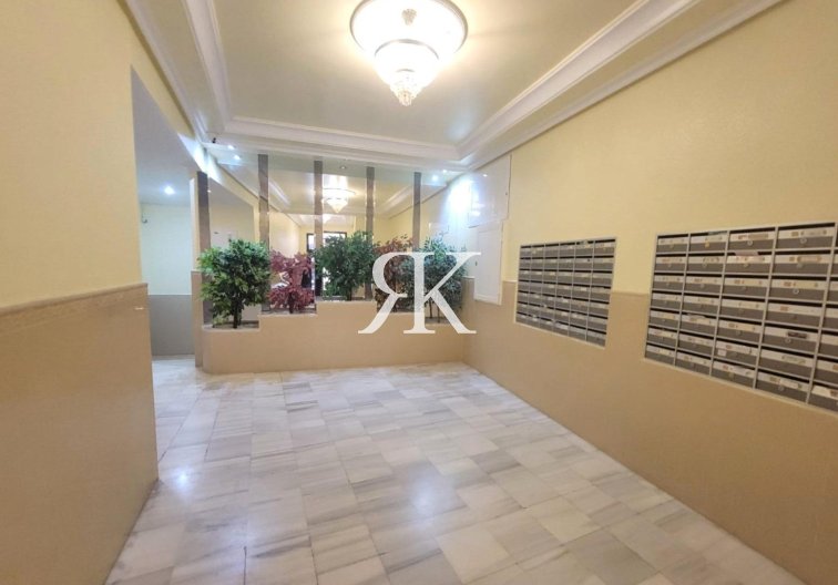 Herverkoop - Appartement - Torrevieja - Playa del Cura