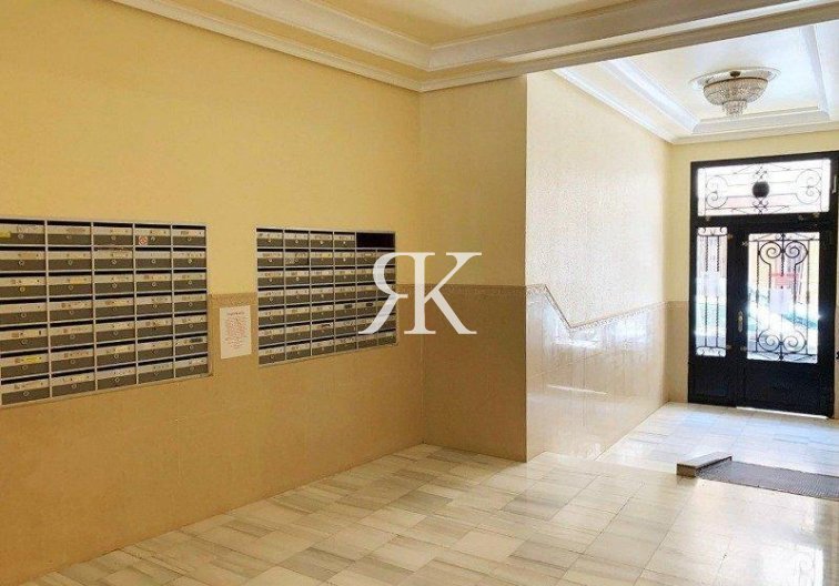 Herverkoop - Appartement - Torrevieja - Playa del Cura