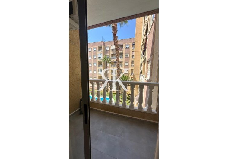 Herverkoop - Appartement - Torrevieja - Centro
