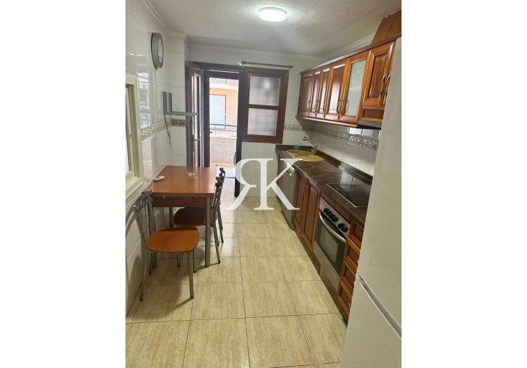 Segunda mano - Apartamento  - Torrevieja - El Acequión - Los Náufragos