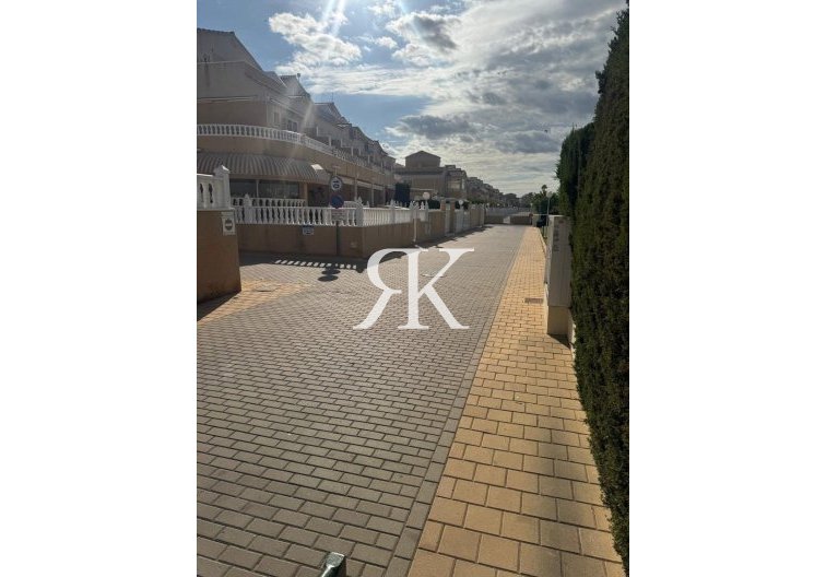 Herverkoop - Duplex - Torrevieja - Torretas