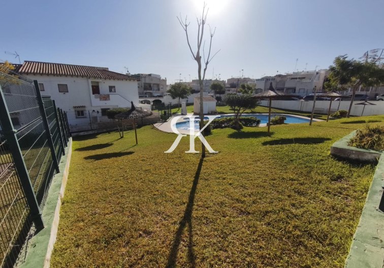 Revente - town house - Torrevieja - Los Balcones 