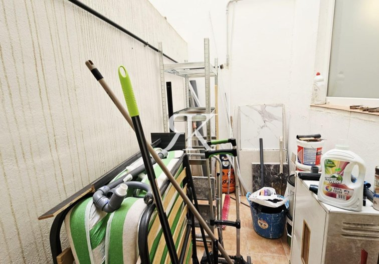 Resale - Apartment - Torrevieja - Acequion