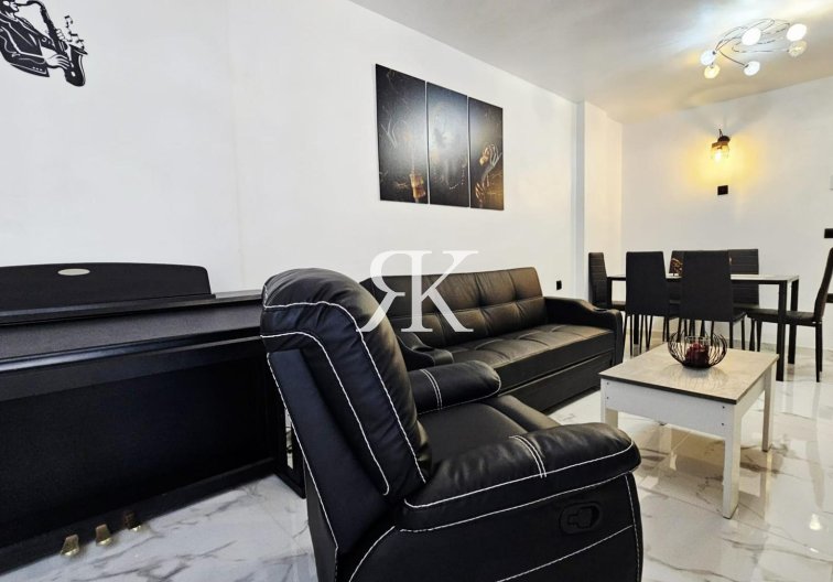 Resale - Apartment - Torrevieja - Acequion