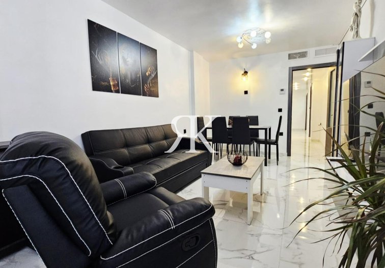Resale - Apartment - Torrevieja - Acequion