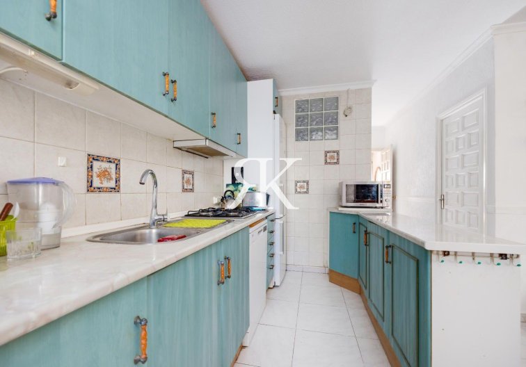 Revente - villa - Torrevieja - Calas Blanca