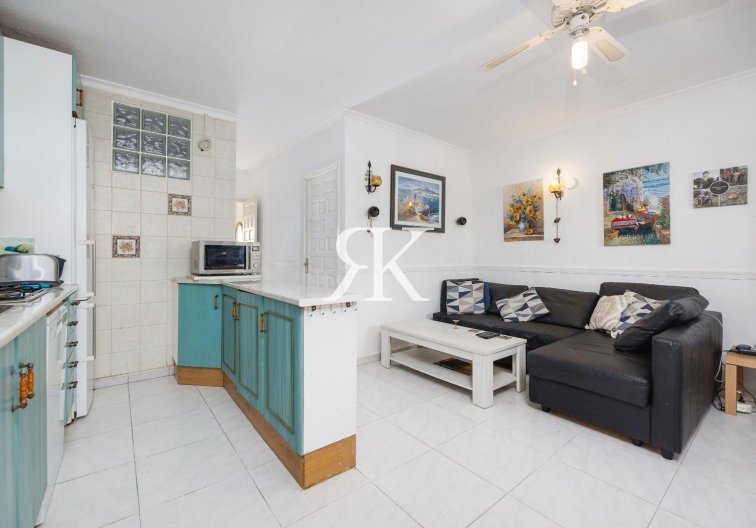 Revente - villa - Torrevieja - Calas Blanca