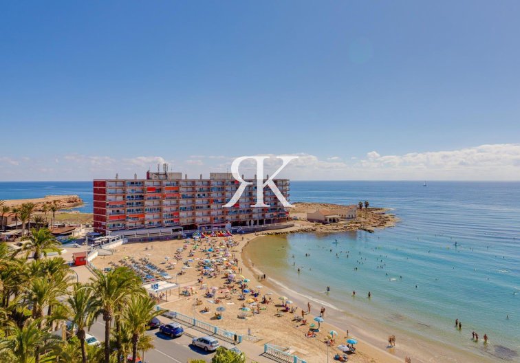 Revente - villa - Torrevieja - Calas Blanca