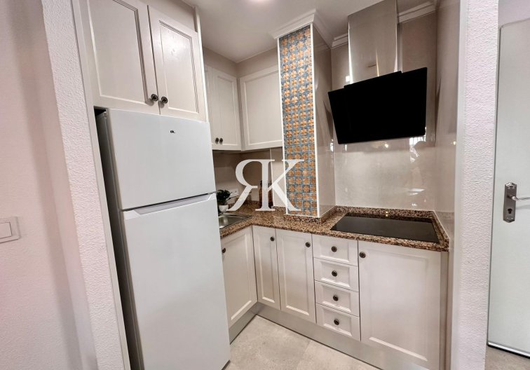 Herverkoop - Appartement - Torrevieja - Centro