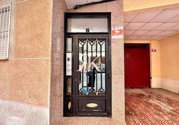 Herverkoop - Appartement - Torrevieja - Centro