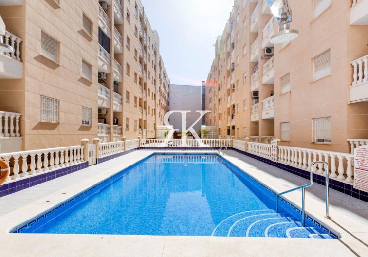Herverkoop - Appartement - Torrevieja - Centro