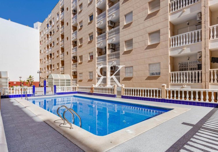 Herverkoop - Appartement - Torrevieja - Centro