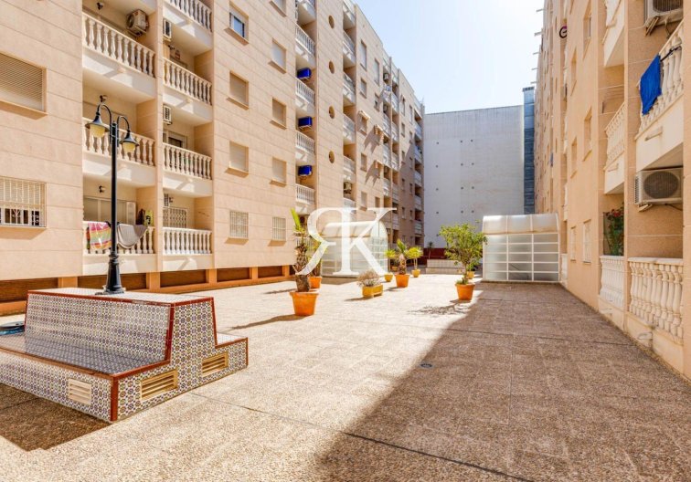 Herverkoop - Appartement - Torrevieja - Centro