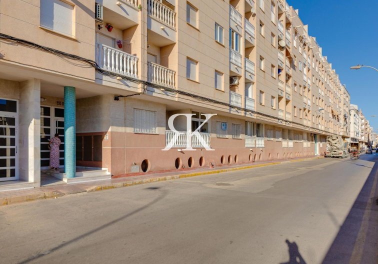 Herverkoop - Appartement - Torrevieja - Centro