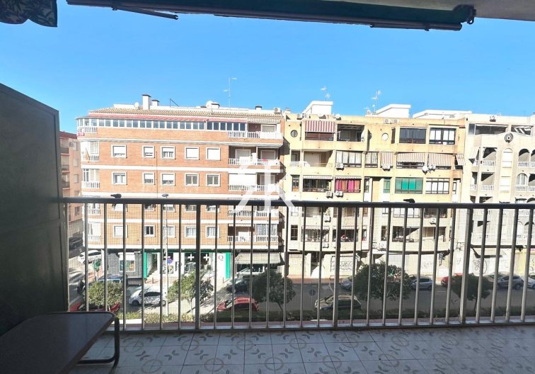 Revente - Appartement - Torrevieja - Acequion