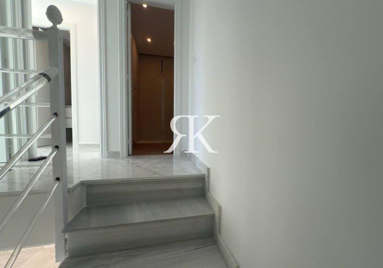 Wiederverkauf - town house - Torrevieja - Aguas Nuevas