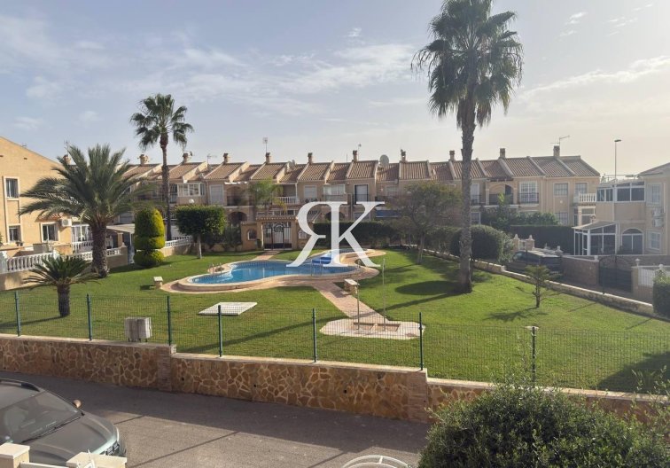 Wiederverkauf - town house - Torrevieja - Aguas Nuevas