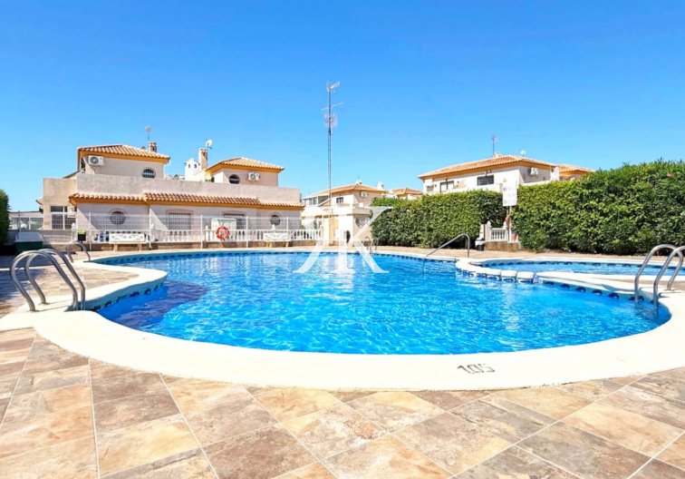 Wiederverkauf - town house - Orihuela Costa - Costa Blanca