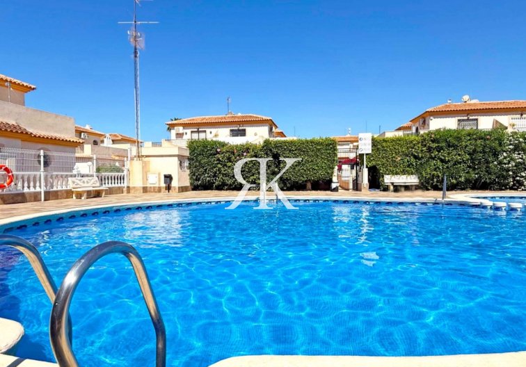 Wiederverkauf - town house - Orihuela Costa - Costa Blanca