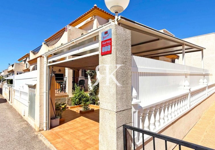 Wiederverkauf - town house - Orihuela Costa - Costa Blanca