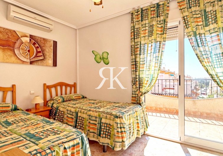 Wiederverkauf - town house - Orihuela Costa - Costa Blanca