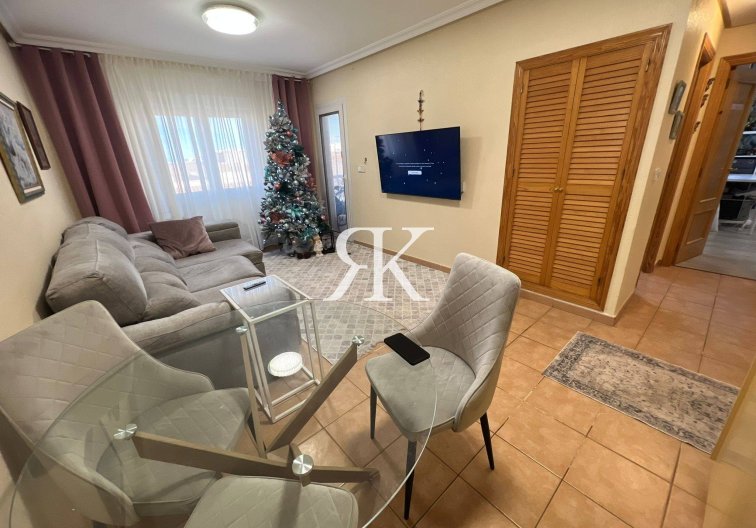 Resale - Apartment - Torrevieja - Aguas Nuevas