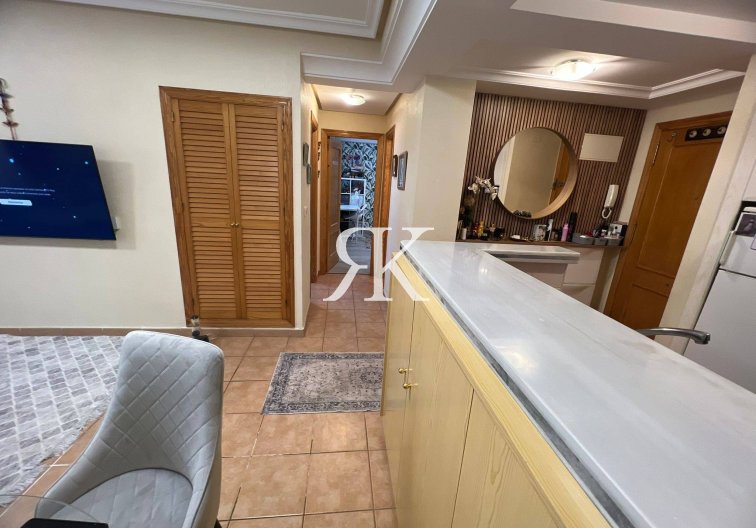 Resale - Apartment - Torrevieja - Aguas Nuevas