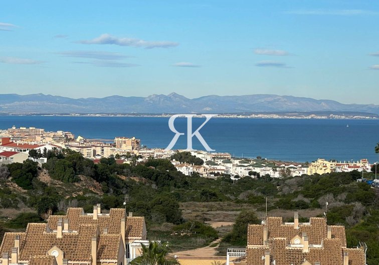 Resale - Apartment - Torrevieja - Aguas Nuevas