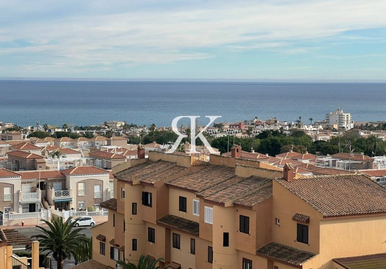 Resale - Apartment - Torrevieja - Aguas Nuevas