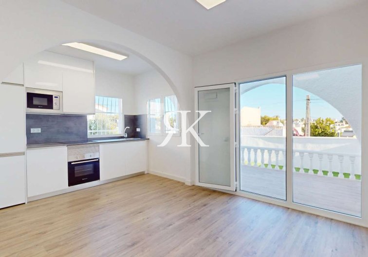 Herverkoop - Bungalow - Orihuela - Inland