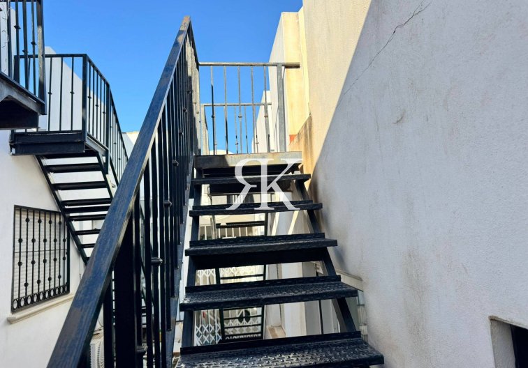 Herverkoop - Duplex - Orihuela - Los Balcones Y Los Altos