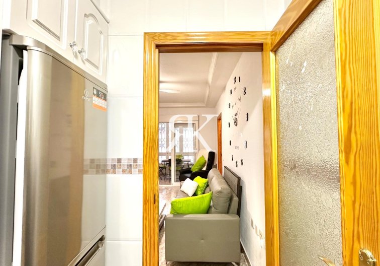 Herverkoop - Appartement - Torrevieja - Centro